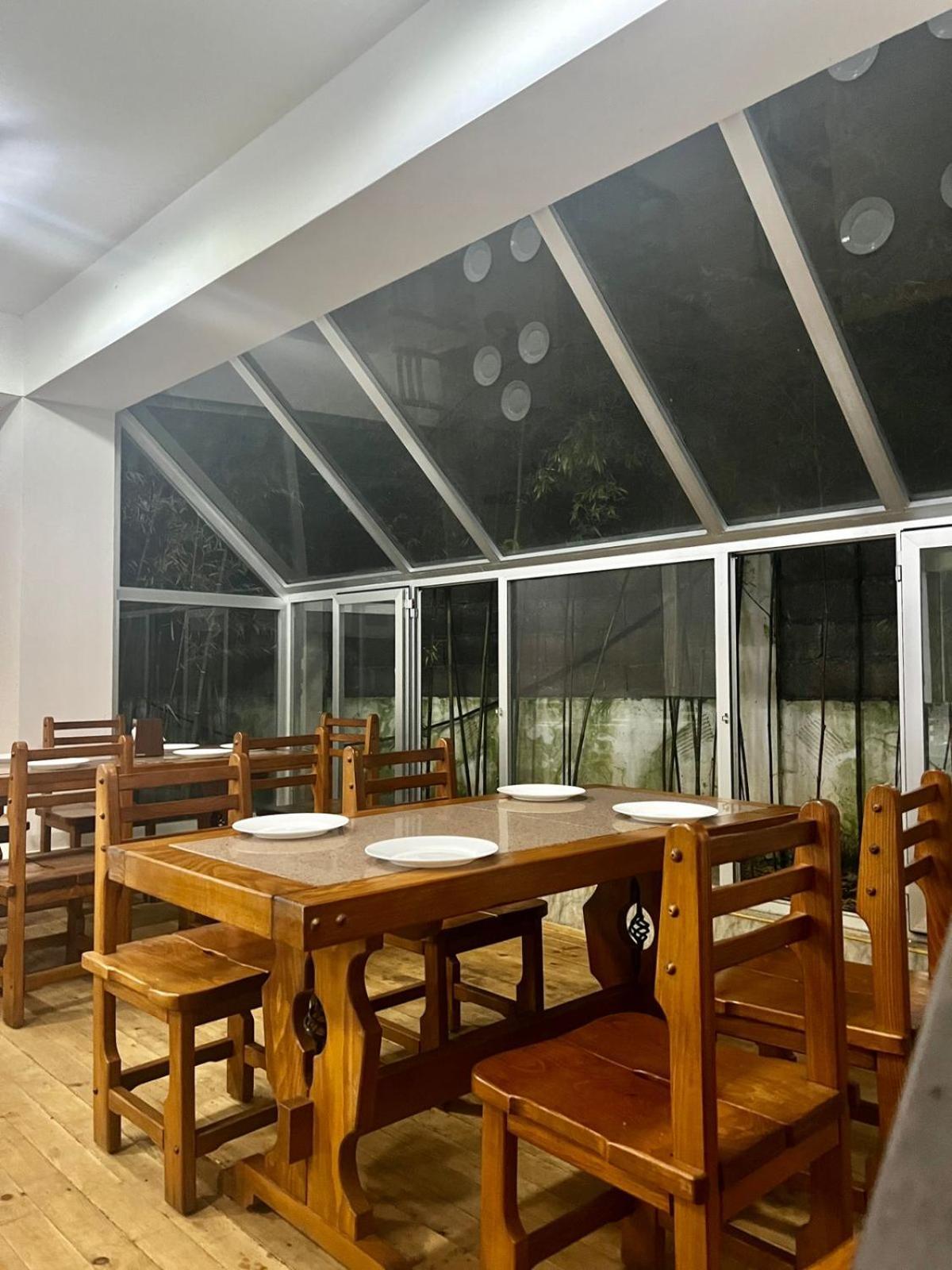 Golden Fleece Hotel Ureki Esterno foto