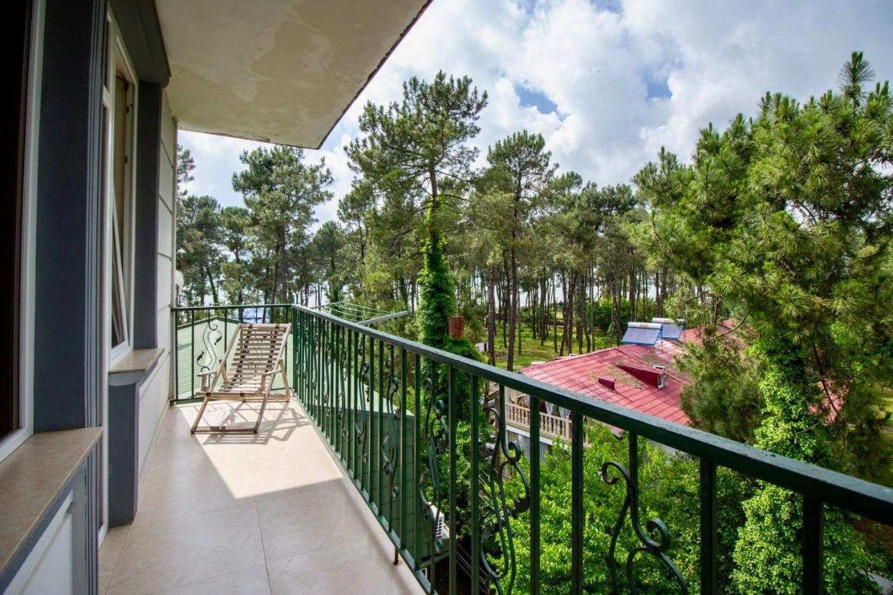 Golden Fleece Hotel Ureki Esterno foto