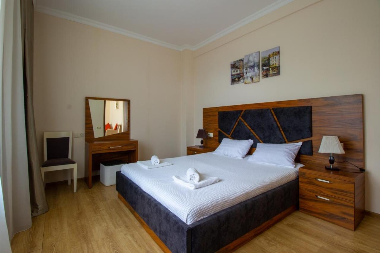 Golden Fleece Hotel Ureki Esterno foto
