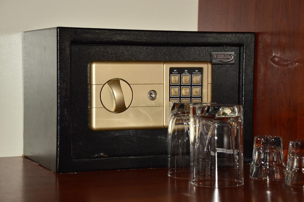 Golden Fleece Hotel Ureki Esterno foto