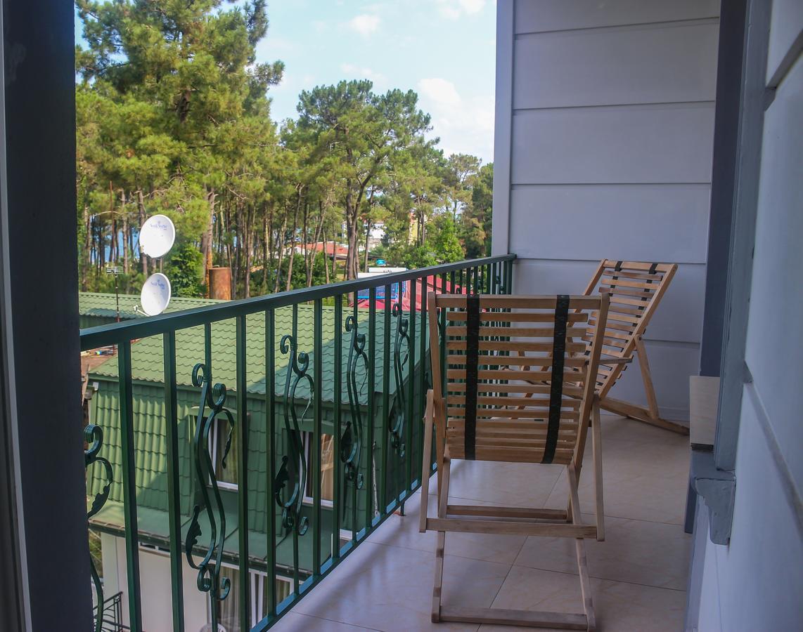 Golden Fleece Hotel Ureki Esterno foto
