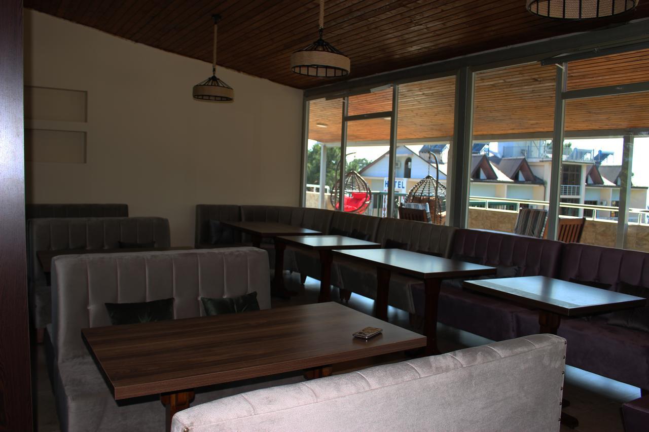 Golden Fleece Hotel Ureki Esterno foto